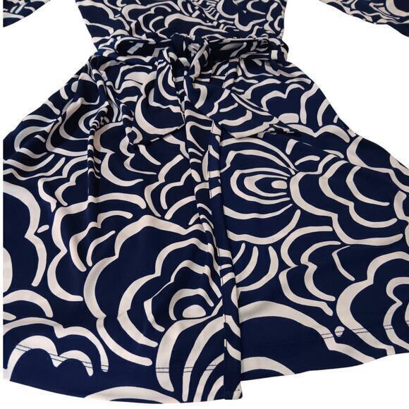 BANANA REPUBLIC True Wrap Dress Blue and White Floral‎ Size XS V-Neck Surplice - Picture 2 of 8